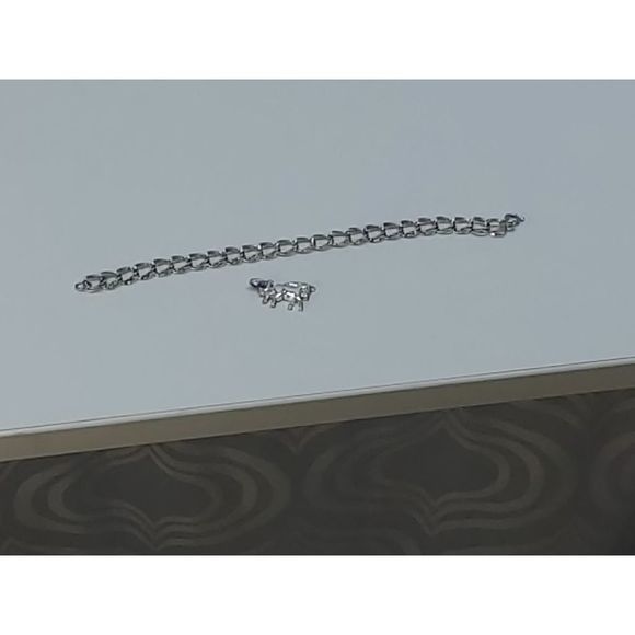 Vintage SILVER CHARM BRACELET WITH HORSE CHARM - Picture 4 of 7